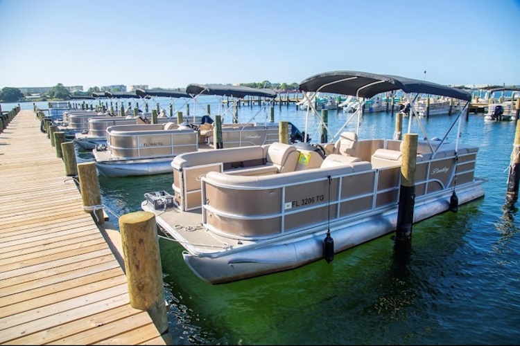 Crab Daddy's Pontoons Destin FWB, Florida